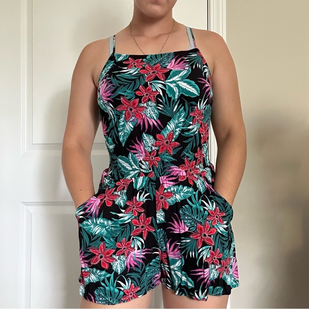 Floral Print Romper - Picture 1 of 7